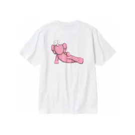 KAWS x Uniqlo UT Short Sleeve Graphic T-shirt (US Sizing) White, Размер: XXS, Наличие: Склад США (10-24 дня), фото 