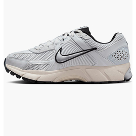 Кросівки жіночі Nike Wmns Zoom Vomero 5 White FN6742-002, Размер: 38.5, Наличие: Склад (1-3 дня), фото 