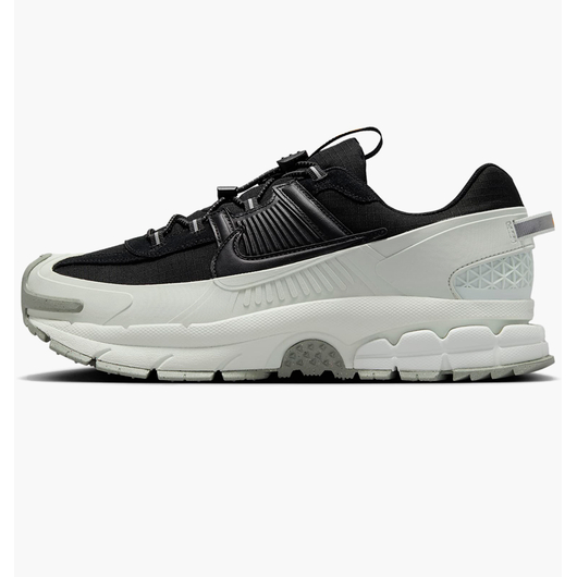 Кросівки чоловічі Nike Zoom Vomero Roam MenS Winterized Shoes White/Black FV2295-001, Размер: 43, Наличие: Склад (1-3 дня), фото 
