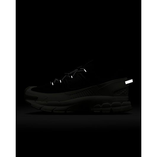 Кросівки чоловічі Nike Zoom Vomero Roam MenS Winterized Shoes White/Black FV2295-001, Размер: 43, Наличие: Склад (1-3 дня), фото , изображение 3