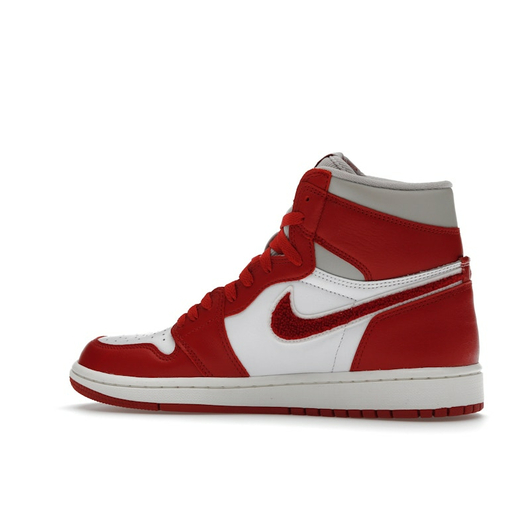 Jordan 1 Retro High OG Varsity Red (Women's), Размер: 35.5, Наличие: Склад США (10-24 дня), фото , изображение 2
