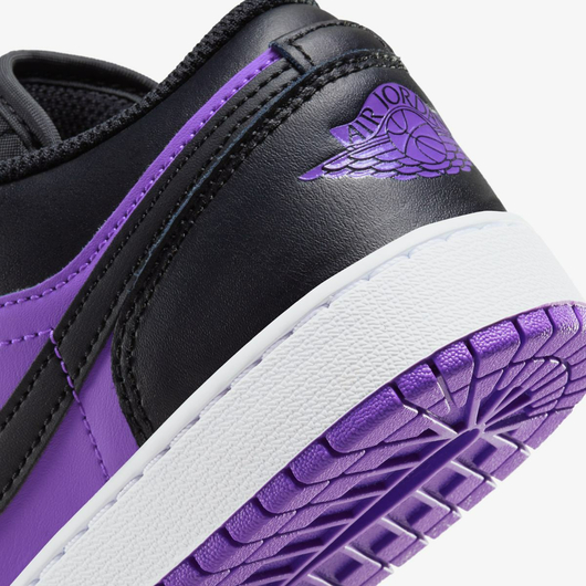 Кросівки дитячі Air Jordan 1 Low Gs Purple Venom Black/Violet 553560-505, Размер: 38.5, Наличие: Склад (1-3 дня), фото , изображение 2
