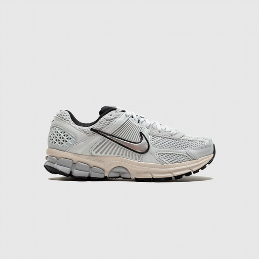 Кросівки жіночі Nike Wmns Zoom Vomero 5 White FN6742-002, Размер: 38.5, Наличие: Склад (1-3 дня), фото , изображение 2