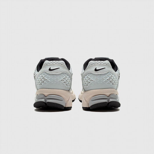 Кросівки жіночі Nike Wmns Zoom Vomero 5 White FN6742-002, Размер: 38.5, Наличие: Склад (1-3 дня), фото , изображение 5
