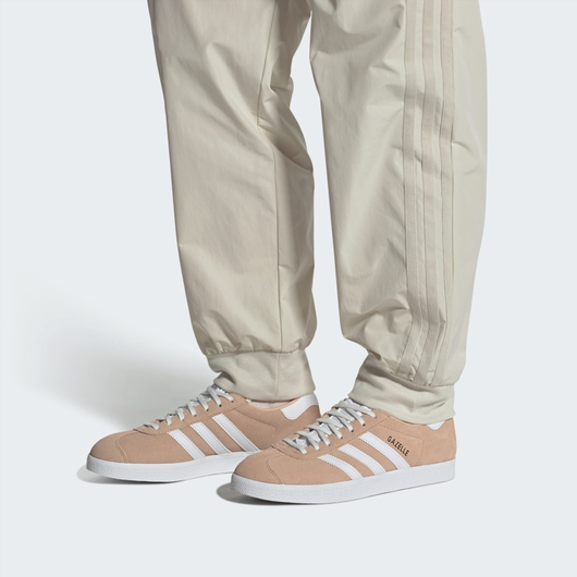 Кросівки жіночі Adidas Gazelle Shoes Beige ID7006, Размер: 39, Наличие: Склад (1-3 дня), фото , изображение 5