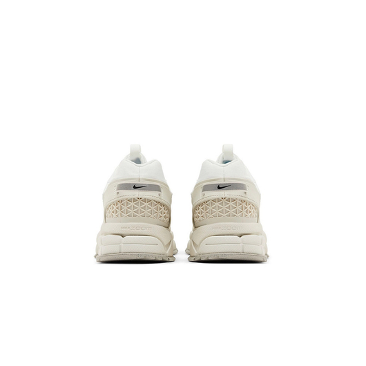 Кросівки чоловічі Nike Zoom Vomero Roam White/Beige HV5951-100, Размер: 42, Наличие: Склад (1-3 дня), фото , изображение 4