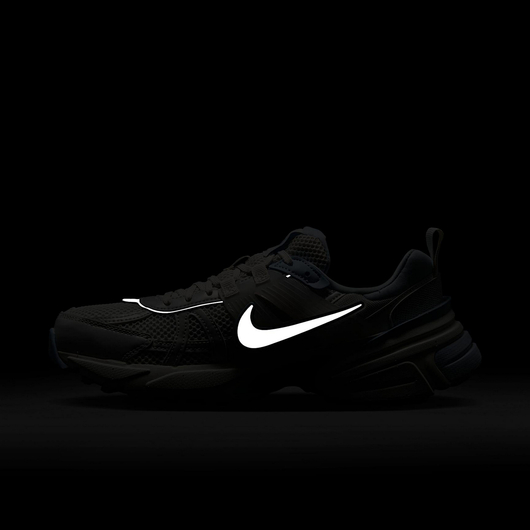 Кросівки жіночі Nike V2K Run White FD0736-009, Размер: 37.5, Наличие: Склад (1-3 дня), фото , изображение 3