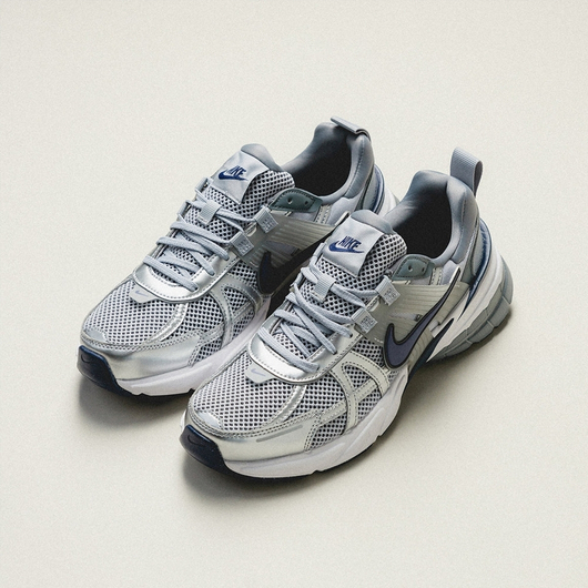 Кросівки чоловічі Nike V2K Run Metallic HJ4497-002, Размер: 42.5, Наличие: Склад (1-3 дня), фото , изображение 2