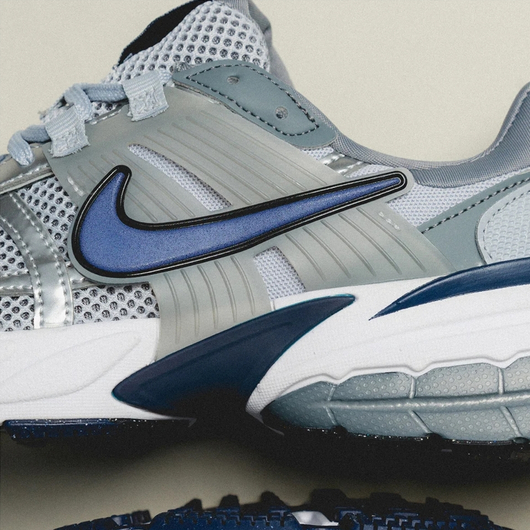 Кросівки чоловічі Nike V2K Run Metallic HJ4497-002, Размер: 42.5, Наличие: Склад (1-3 дня), фото , изображение 3