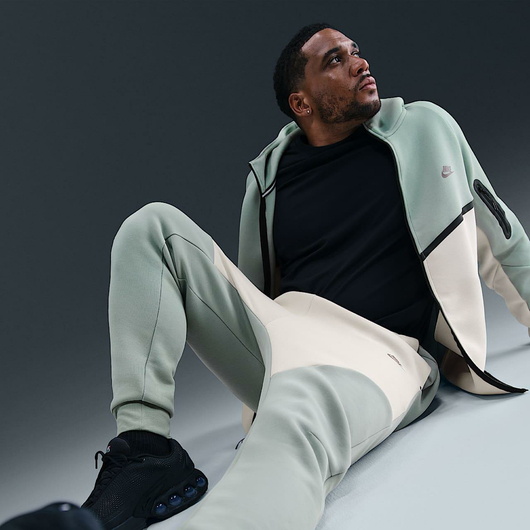 Штани чоловічі Nike Tech Fleece Jggr Olive/White HV0959-020, Размер: XL, Наличие: Склад (1-3 дня), фото , изображение 3